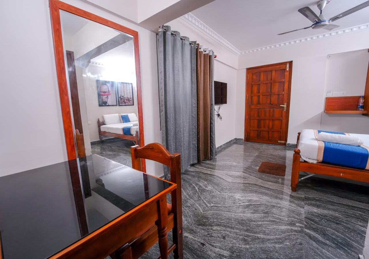 Hotel Luxe Vue - Premium à Thiruvananthapuram Extérieur photo